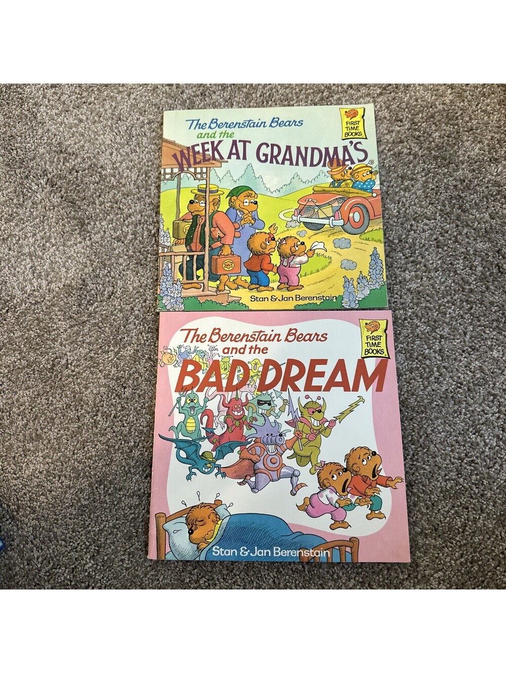 Berenstain Bears And The WEEK AT GRANDMAL’S (1986) And the BAD DREAM (1988) Lot